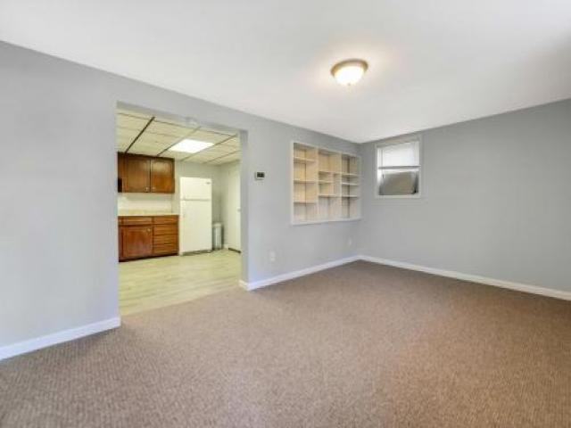 679 Park Ave - Photo 3 of 6