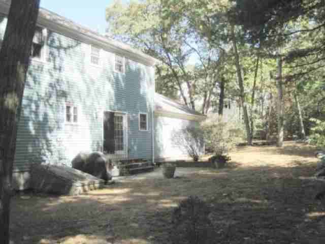 10 Stephen Ln - Photo 2 of 6
