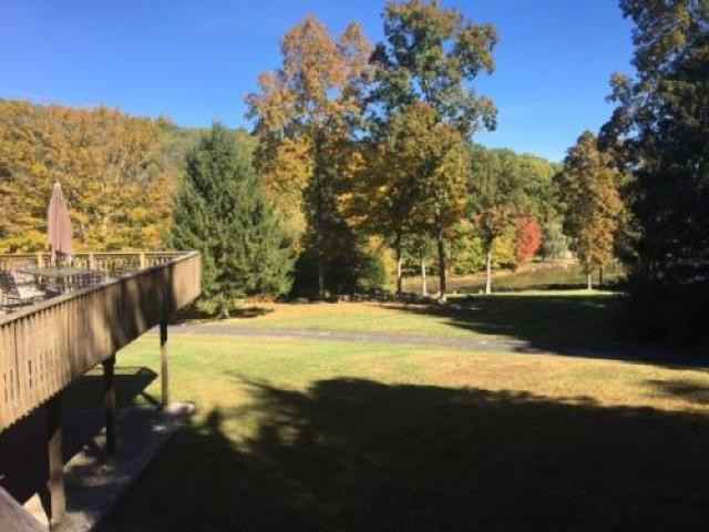 31 Deer Rock Rd - Photo 2 of 6