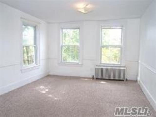 204 E Main St - Photo 2 of 5