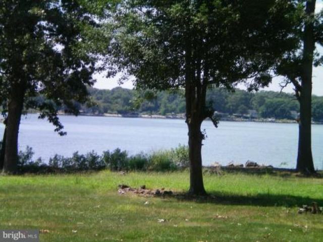 4746 Frederick Ave - Photo 2 of 6