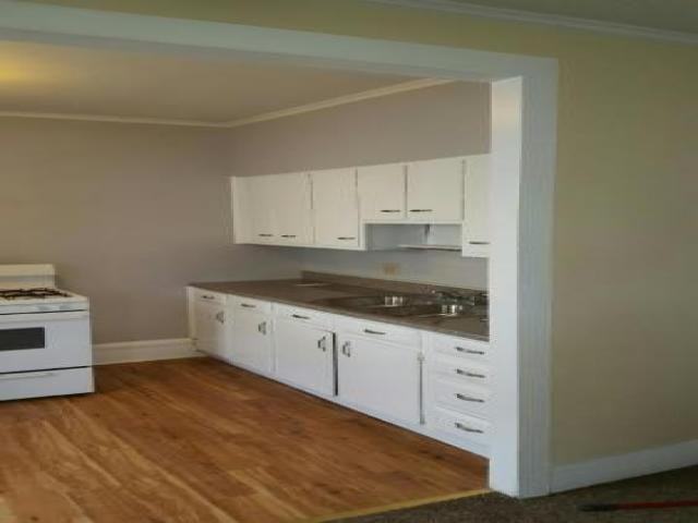 270-272 W William St - Photo 2 of 5