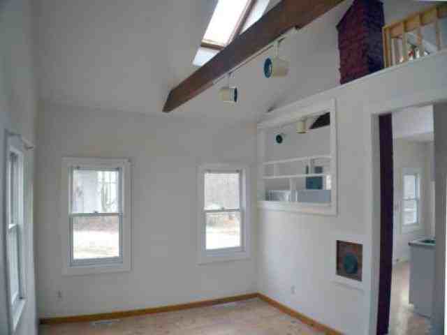 32 Old County Rd - Photo 2 of 6