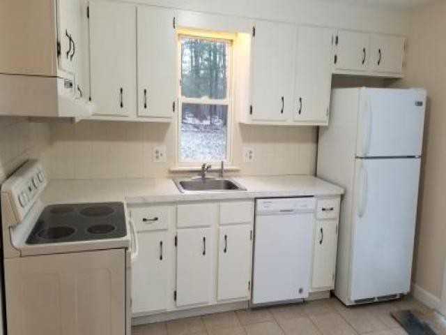 62-64 Pine Needle Ln - Photo 3 of 6