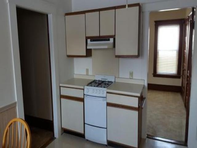 570 Fairmount St - Photo 2 of 6