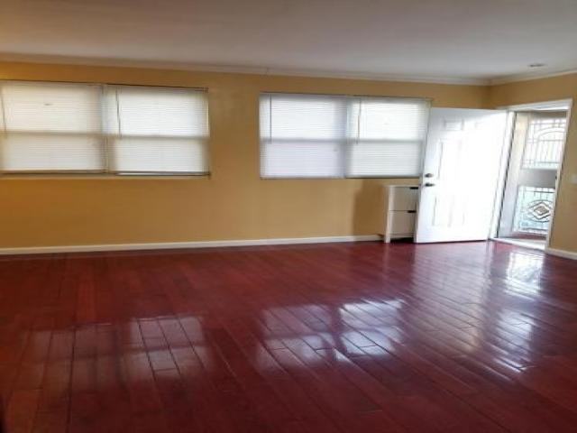 162-16 73rd Ave - Photo 3 of 6