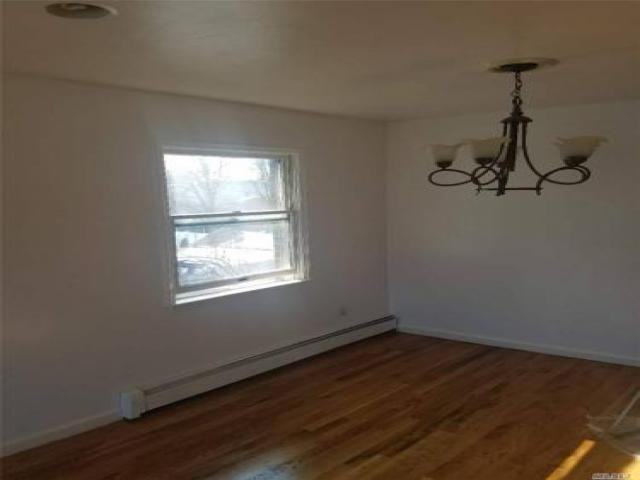 18-20 125th St - Photo 2 of 6