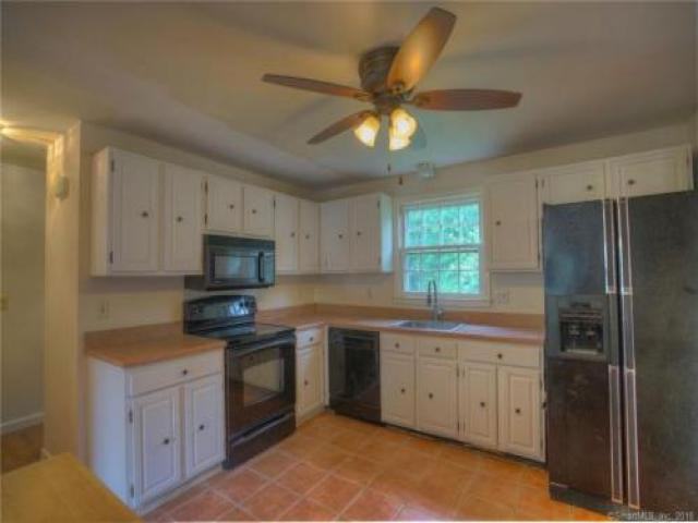 55 Iron St - Photo 2 of 6