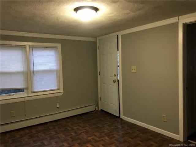 89 Newbury St - Photo 3 of 5