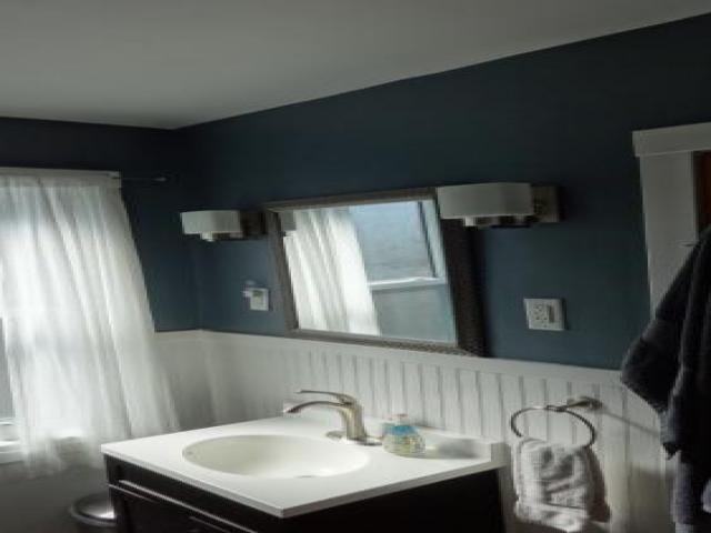 2129 Biddle St - Photo 2 of 4