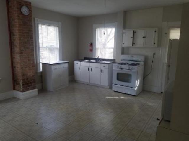 24 Maple Ave - Photo 2 of 6