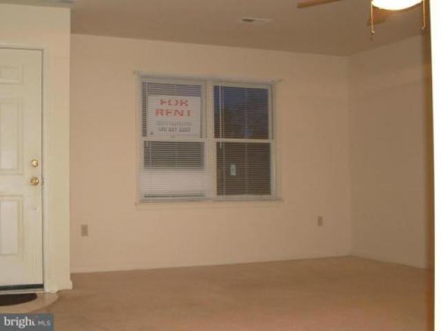 16386 Heritage Pines Cir - Photo 2 of 6