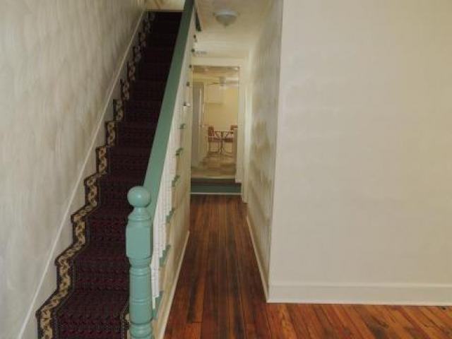 853 W 44th St - Photo 3 of 6