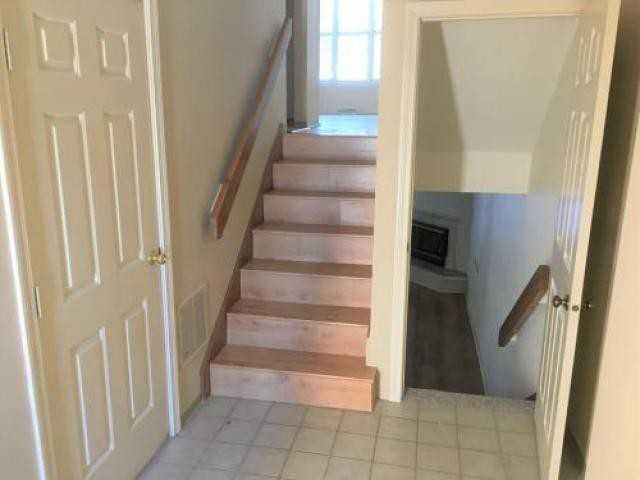 200 Ridgefield Cir - Photo 2 of 6