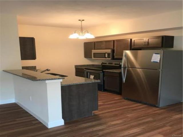 201 Walnut St - Photo 2 of 6