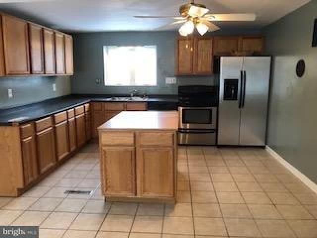 10823 Bristow Rd - Photo 3 of 6