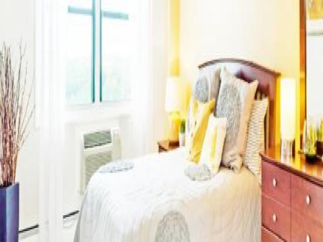 691 Huron Ave - Photo 2 of 6