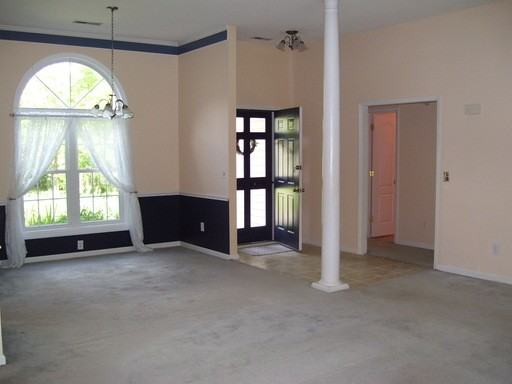 2616 Cranbrook Dr - Photo 3 of 12