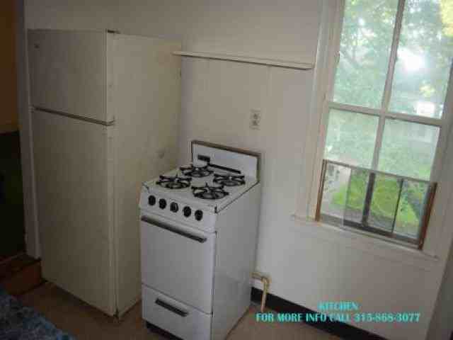 111 John St - Photo 2 of 6