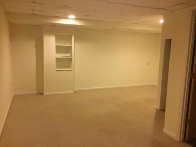 105 Claybrook Dr - Photo 2 of 5