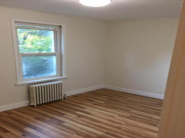93 Franklin St - Photo 2 of 6