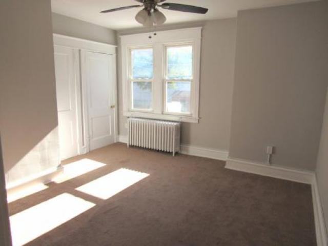 1054 Edge Hill Rd - Photo 2 of 6