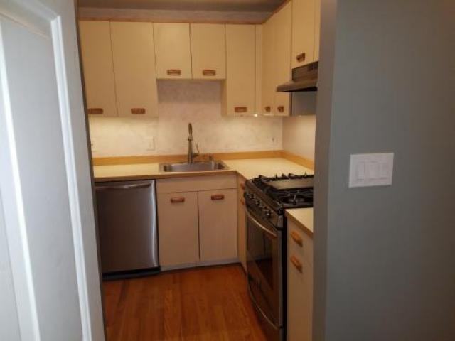 65 Lantern Ln - Photo 3 of 6