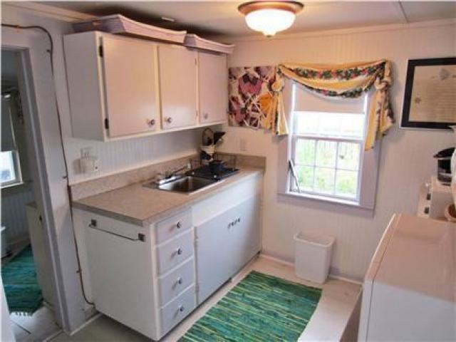 65 Eliphamets Ln - Photo 3 of 6