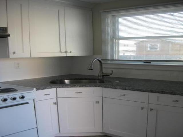 54 Henry St - Photo 3 of 6