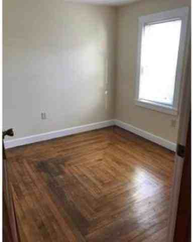 50 St John St - Photo 3 of 6