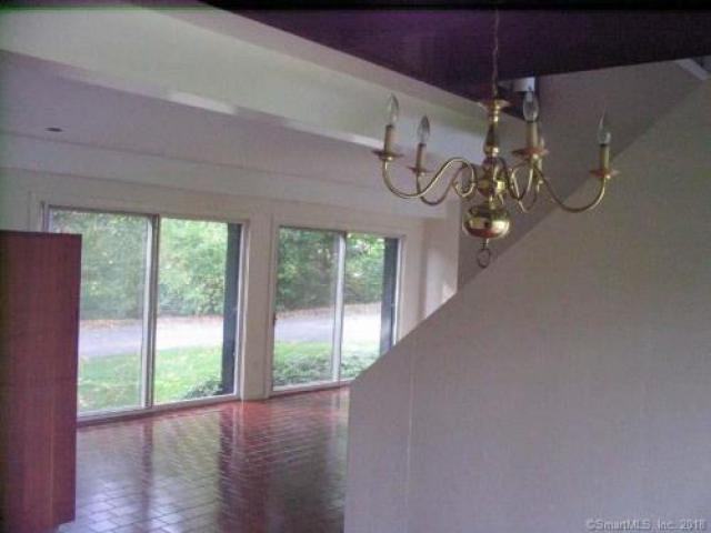 33 Prospect St - Photo 2 of 6