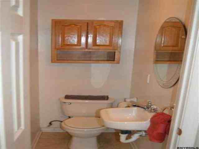 390 Clinton Ave - Photo 2 of 6