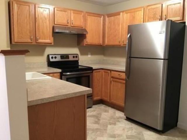 107 Foster St - Photo 2 of 6