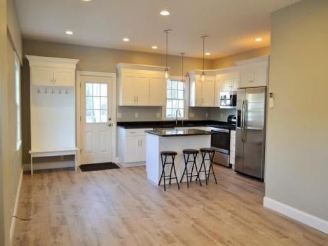 127 Bridge St - Photo 2 of 6