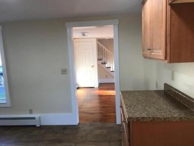 10 Kings Bridge Road - Photo 3 of 6