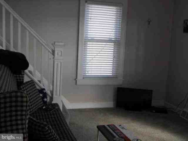 8723 C St - Photo 2 of 6