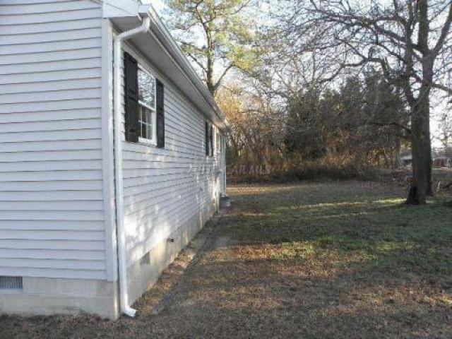 503 Maple St - Photo 2 of 6