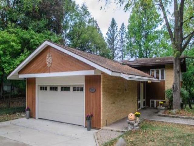 2815 Overridge Dr - Photo 2 of 6