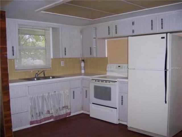 10522 Fawn Dr - Photo 3 of 6