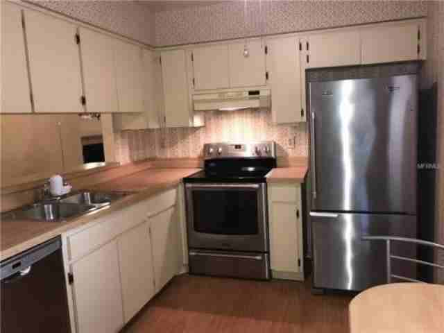 3356 Dunemoor Ct - Photo 3 of 6