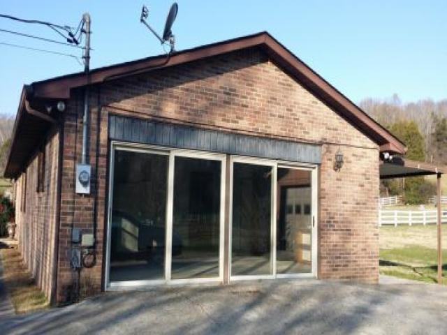 8727 Tazewell Pike - Photo 2 of 6