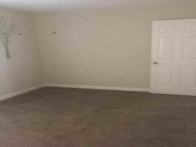 110 Wilson Dr - Photo 2 of 6