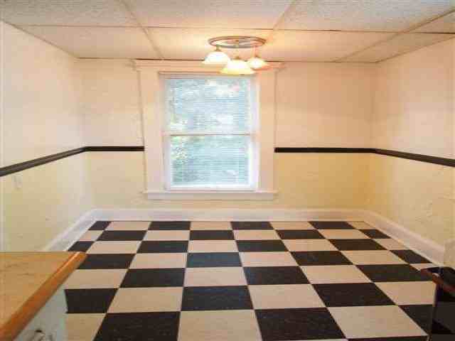 701 16th St NW - Photo 3 of 3