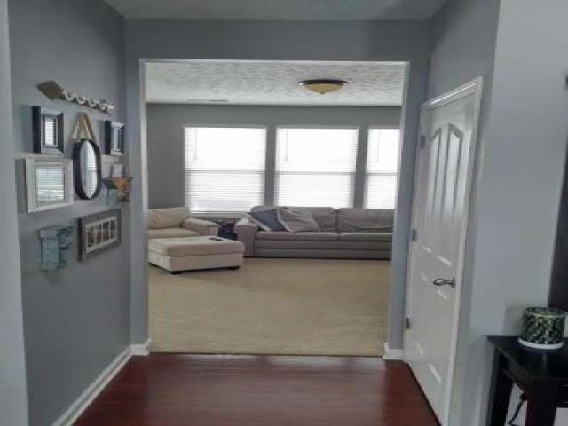 14109 Avalon E Dr - Photo 3 of 6