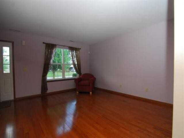 3988 Pebble Way - Photo 3 of 6