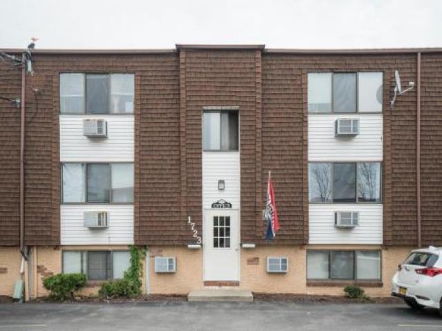 9071 St Johns Pkwy - Photo 2 of 6