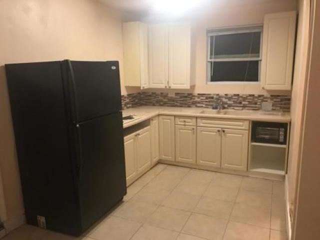 475 27th Ave N - Photo 2 of 6