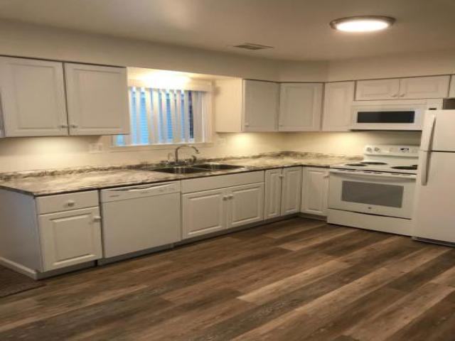 709 Walnut St - Photo 3 of 6