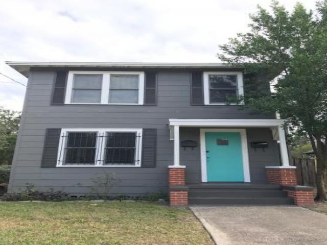 3602 Herschel St - Photo 2 of 6