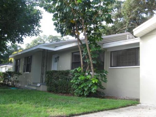 3605 S Himes Ave - Photo 2 of 6